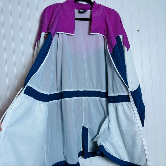 Nike women’s Sportswear Icon Clash Woven Track Jacket Blue Pink white 1X  Sporty - Picture 13 of 17